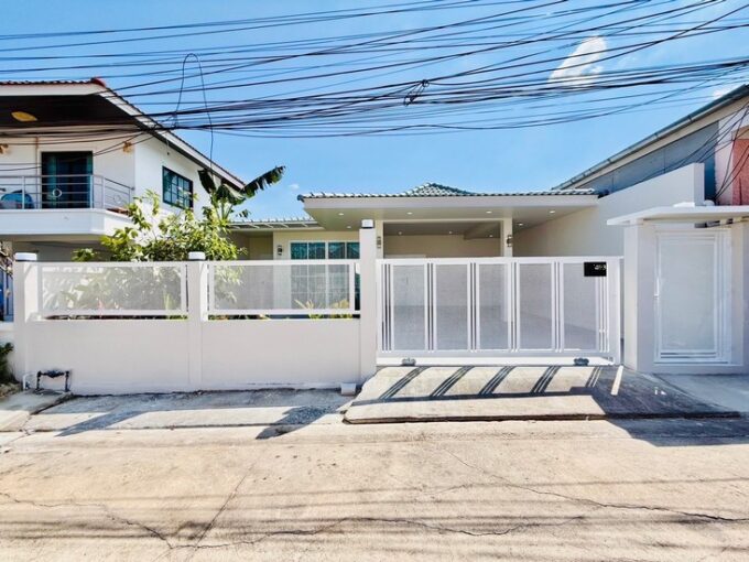 Renovated House in Pattaya for Sale | บ้านพัทยา คอนโดพัทยา ที่ดินพัทยา ขาย-ให้เช่า อสังหาริมทรัพย์ในพัทยา - Pattaya Houses, Pool Villas and Condos for sale and for rent Renovated House in Pattaya for Sale