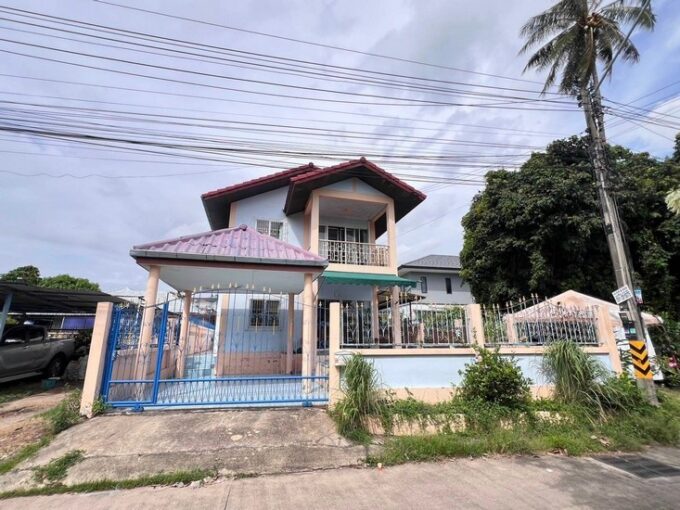 Two-storey detached house located near Maryvit School in Pattaya, affordable property for sale in Pattaya