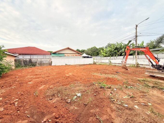 ที่ดินเปล่าพัทยา ดีลพิเศษ เนื้อที่ 100 ตารางวา ซอยเขามะกอก 2