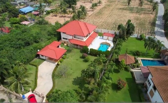 Large Pool Villa with Mountain View for Sale in Bang Saray