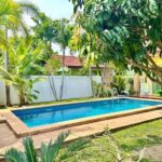 บ้านพร้อมสระส่วนตัวห้วยใหญ่พัทยาในหมู่บ้าน