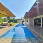 Pool Villa on a large piece of land for sale in bang saray pattaya