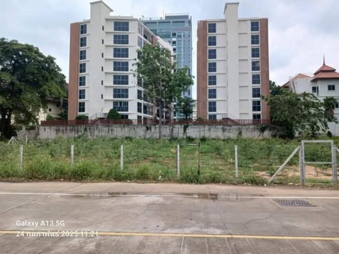 ที่ดินทำเลทองพัทยา บนเขาพระตำหนัก ทำเลซอยเกษตรสิน พื้นที่ 1ไร่ 60 ตารางวา