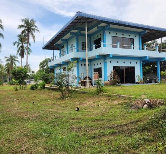 ที่ดินพร้อมบ้านบนที่ดินผืนใหญ่ 1ไร่ 262 ตารางวา ทำเลดี ใกล้สำนักตะแบก ใกล้โรงเรียนนานาชาติรีเจ้นท์พัทยา