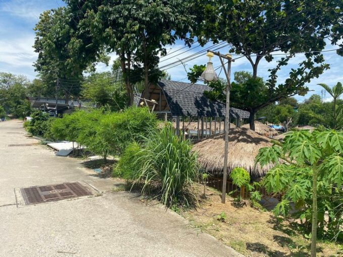 ที่ดินโซนพัทยาใต้ ใกล้เลียบทางรถไฟ ขนาด 86 ตาราวา