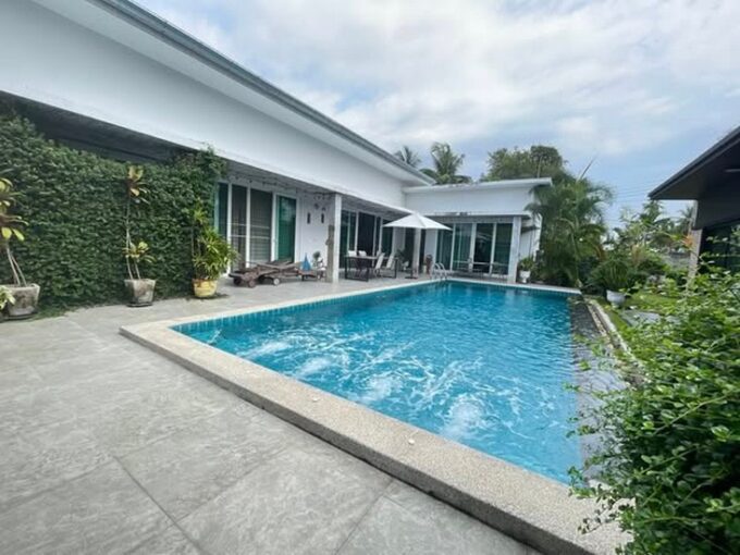 พูลวิลล่าพัทยาบนเนื้อที่ 1ไร่ มีบ้านภายใน 6หลัง บรรยากาศส่วนตัว