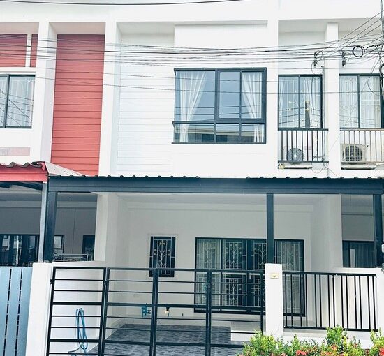 Modern Style Townhome in Pattaya for Sale | บ้านพัทยา คอนโดพัทยา ที่ดินพัทยา ขาย-ให้เช่า อสังหาริมทรัพย์ในพัทยา - Pattaya Houses, Pool Villas and Condos for sale and for rent Modern Style Townhome in Pattaya for Sale