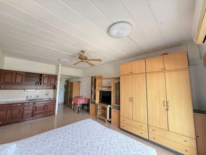 Nirun Central Pattaya Condo for Sale