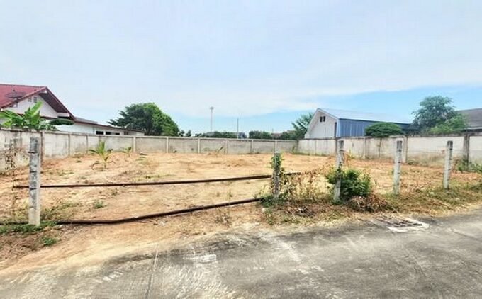Land for Sale in Soi Nernplubwan Pattaya | บ้านพัทยา คอนโดพัทยา ที่ดินพัทยา ขาย-ให้เช่า อสังหาริมทรัพย์ในพัทยา - Pattaya Houses, Pool Villas and Condos for sale and for rent Land for Sale in Soi Nernplubwan Pattaya