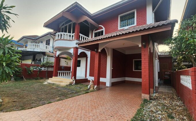 บ้านเดี่ยวพัทยาในโครงการซอยเนินพลับหวาน บานสองชั้นพัทยา 3ห้องนอน 2ห้องน้ำ