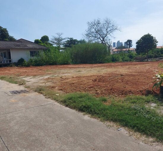 ที่ดินเปล่าพัทยา หลังโรงพยาบาลกรุงเทพพัทยา ขนาด 200 ตารางวา เหมาะสำหรับสร้างพูลวิลล่า บ้านพักส่วนตัว อพาร์ทเม้นท์