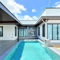 Recently constructed pool villa in Pattaya, featuring a contemporary ...