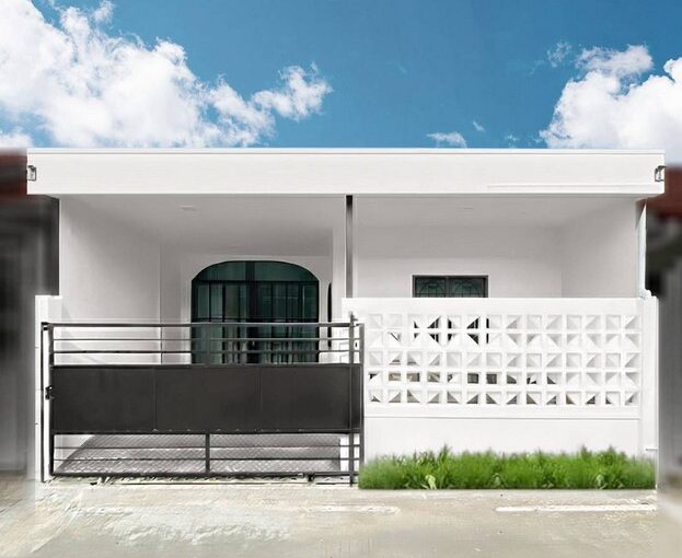 Townhouse in Pattaya, ideally situated on Soi Nen Plab Wan, featuring modern decor both inside and out