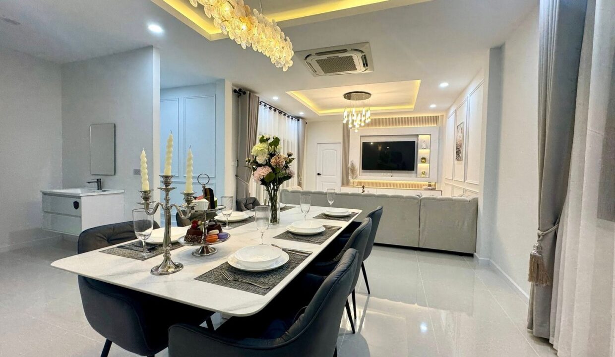 Large Pool Villa in Soi Siam Country Club Pattaya5