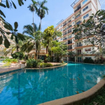 Parklane Condominium Jomtien Pool Access