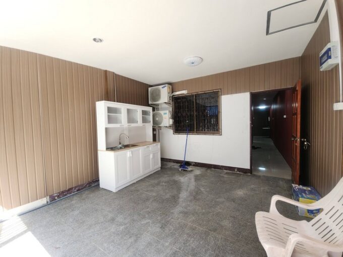 Townhouse located on Nakluae Pattaya, Soi Pothisarn, Naklua, Pattaya, in proximity to Bangkok Pattaya Hospital