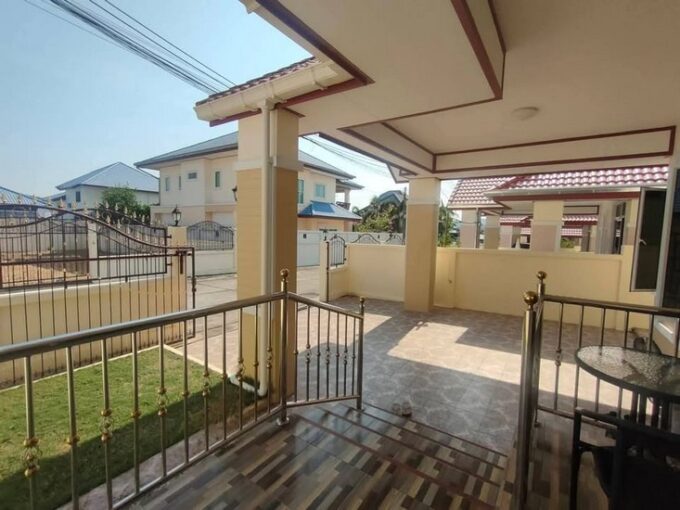 Affordable house in Bang Saray for Sale, fully furnished residence within a gated community, ideally situated near the Bang Saray intersection