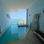 Beachfront Condo in Jomtien Pattaya with Private Swimming Pool