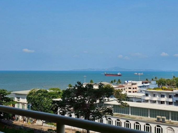 Jomtien Beachfront Condominium for Sale