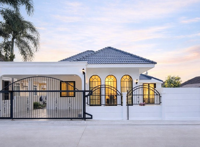 Pool Villa in Chaiyapornvithi Pattaya