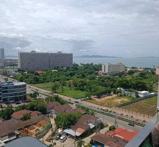 Dusit Grand View Condo Pattaya - Foreign Name 1bedroom with sea view