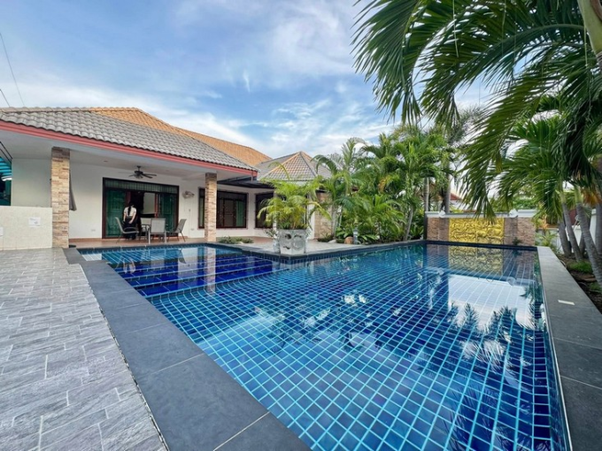 Affordable Spacious Pool VIlla Pattaya near Tara Pattana International School