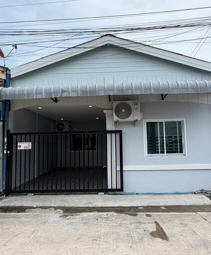 บ้านทาวน์เฮาส์หนองปรือพัทยา หลังวัดสุธาวาทราคาถูก ขนาด 3ห้องนอน 1ห้องน้ำ