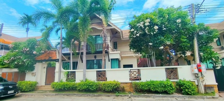 House in Central Pattaya near Big C Central Pattaya for Sale7