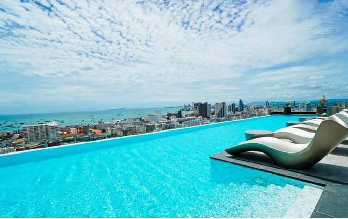 Arcadia Millenium Tower on High Floor with Sea View for Sale