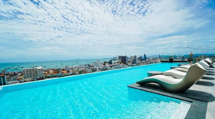 Arcadia Millenium Tower on High Floor with Sea View for Sale