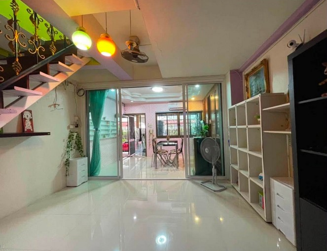 Townhouse in Central Pattaya for Sale