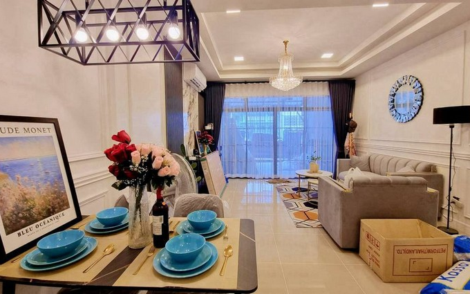 Townhouse located in South Pattaya, at the center of Pattaya, in proximity to Rungland Village, Tony Fitness, and Walking Street. 3bedrooms