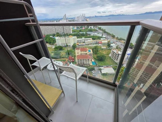 copa cabana beach jo3mtien condominium for sale3