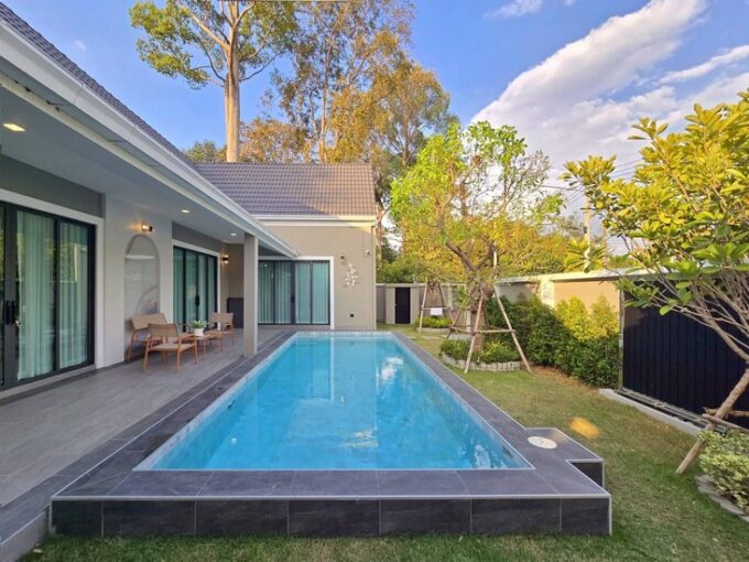 Modern Nordic-style pool villa in Pattaya, situated in the heart of the city on Soi Siam Country Club. Features include 3 bedrooms and 4 bathrooms